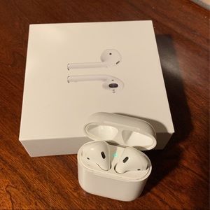 2nd generation air pods with charging case